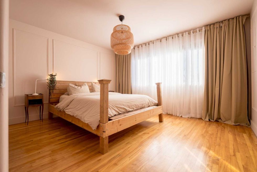 La chambre du rez-de-chauss\u00e9e.