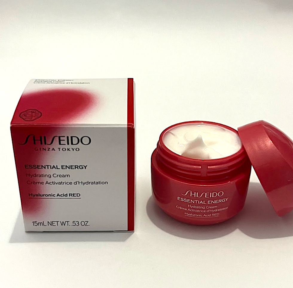 La cr\u00e8me activatrice d'hydratation Essential Energy de Shiseido.