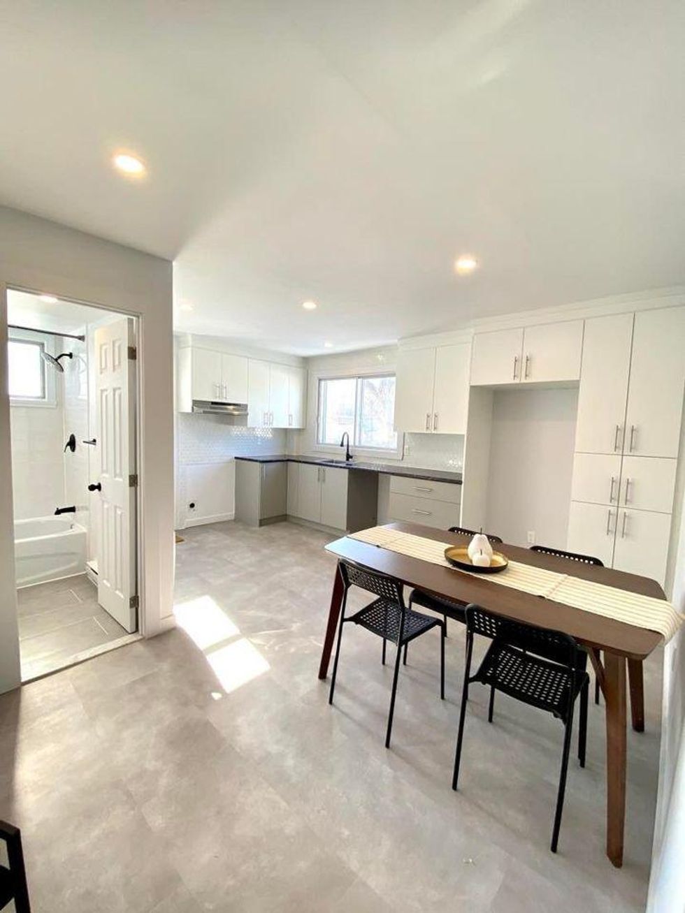 La cuisine d'un des logements d'Adamo Marinacci.