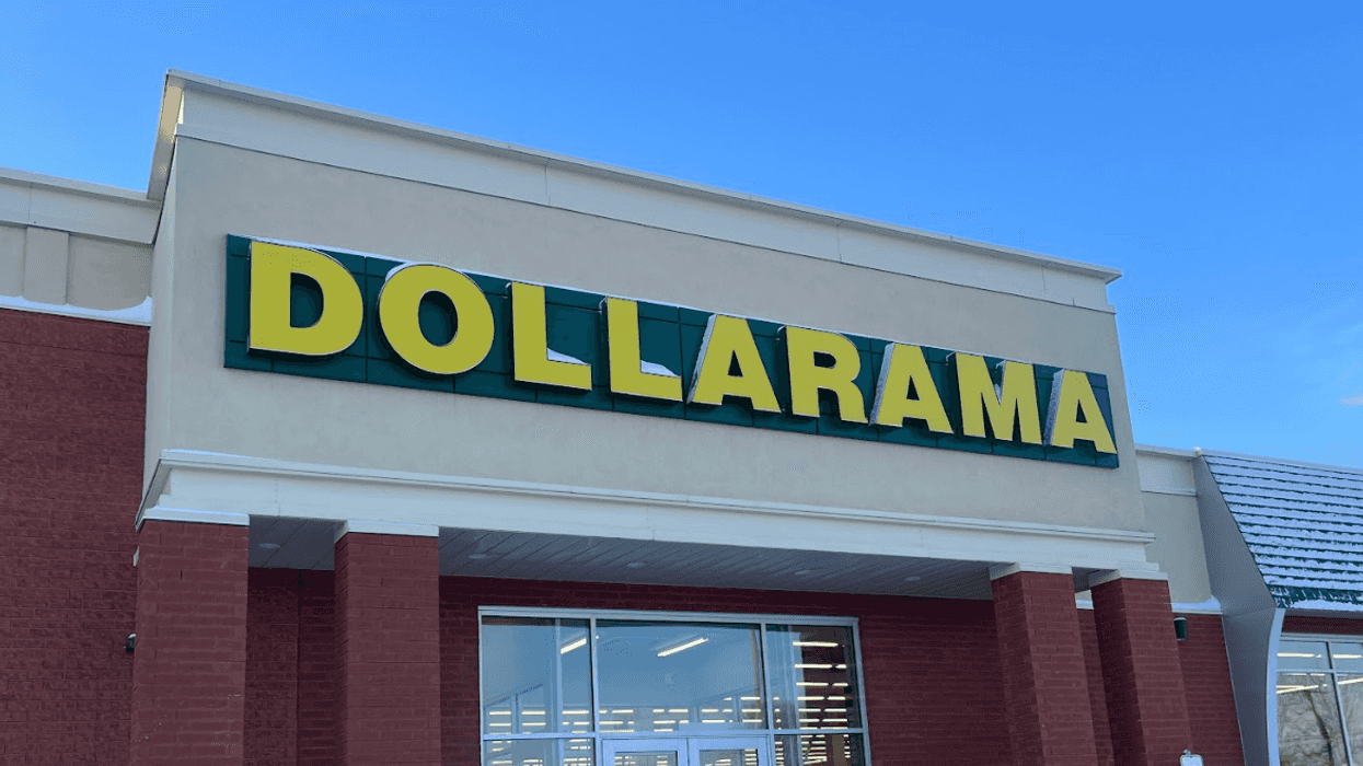 La devanture d'un magasin Dollarama au Québec.