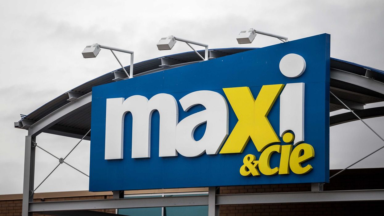 La devanture d'un Maxi.