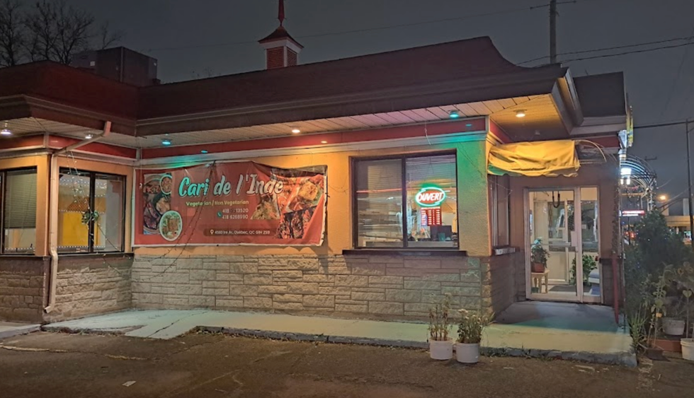 La devanture du restaurant Cari de l'Inde. 