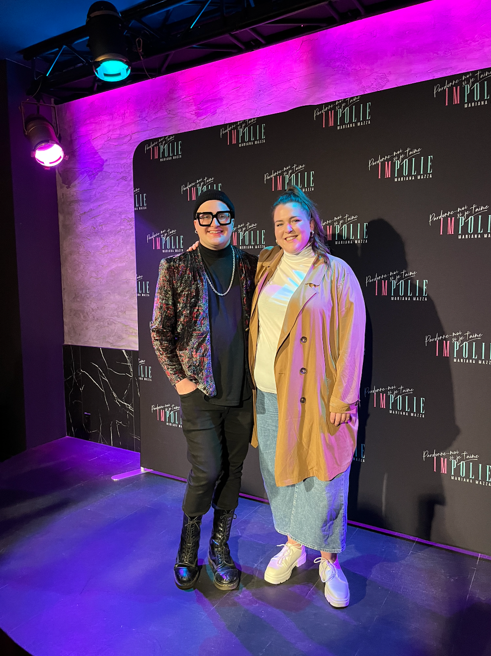 La drag queen montr\u00e9alaise Mona de Grenoble.