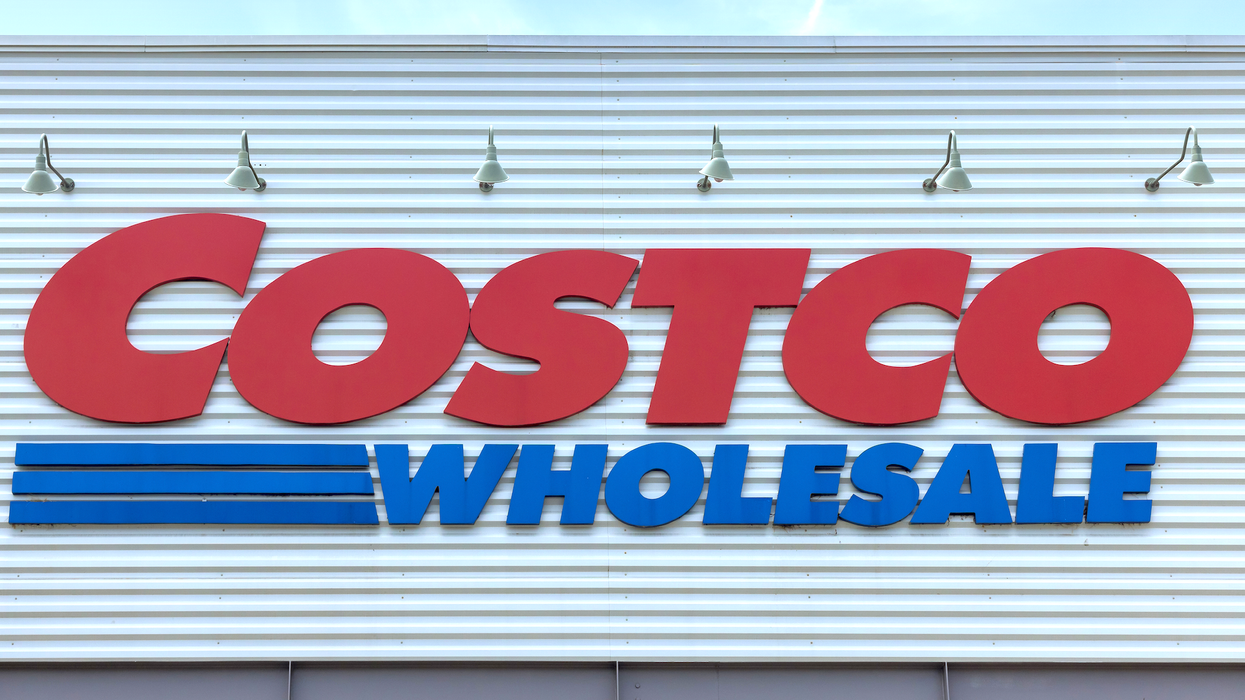La façade d'un entrepôt Costco.