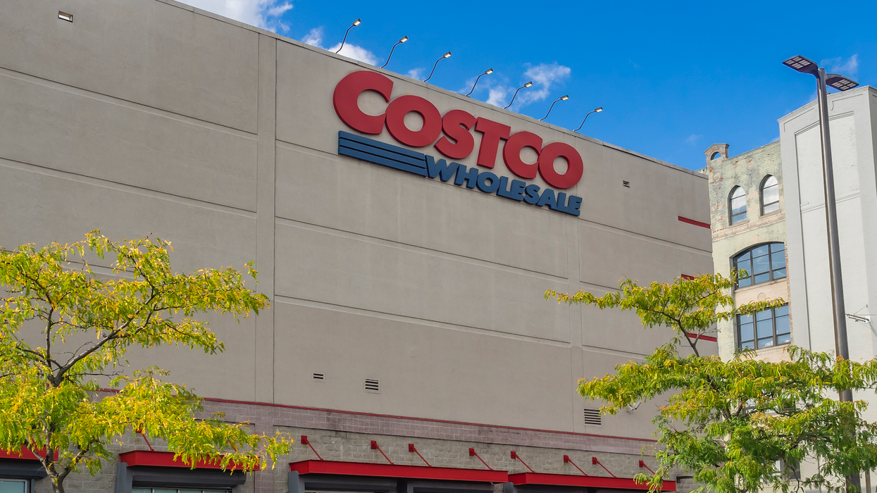 La façade du Costco de Brooklyn, New York, États-Unis.
