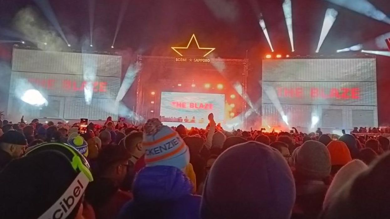 La foule et la scène d'Igloofest en 2024.