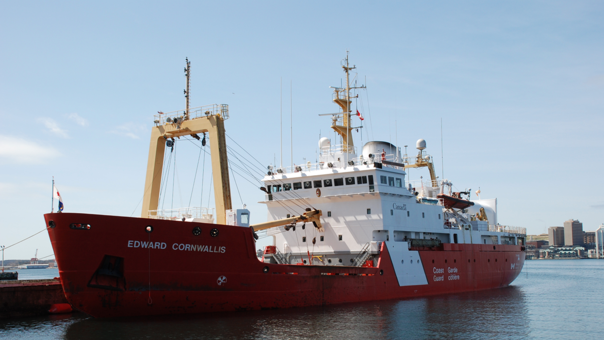 La Garde côtière canadienne recrute des serveurs sur les bateaux et ça paie 56 328 $/année
