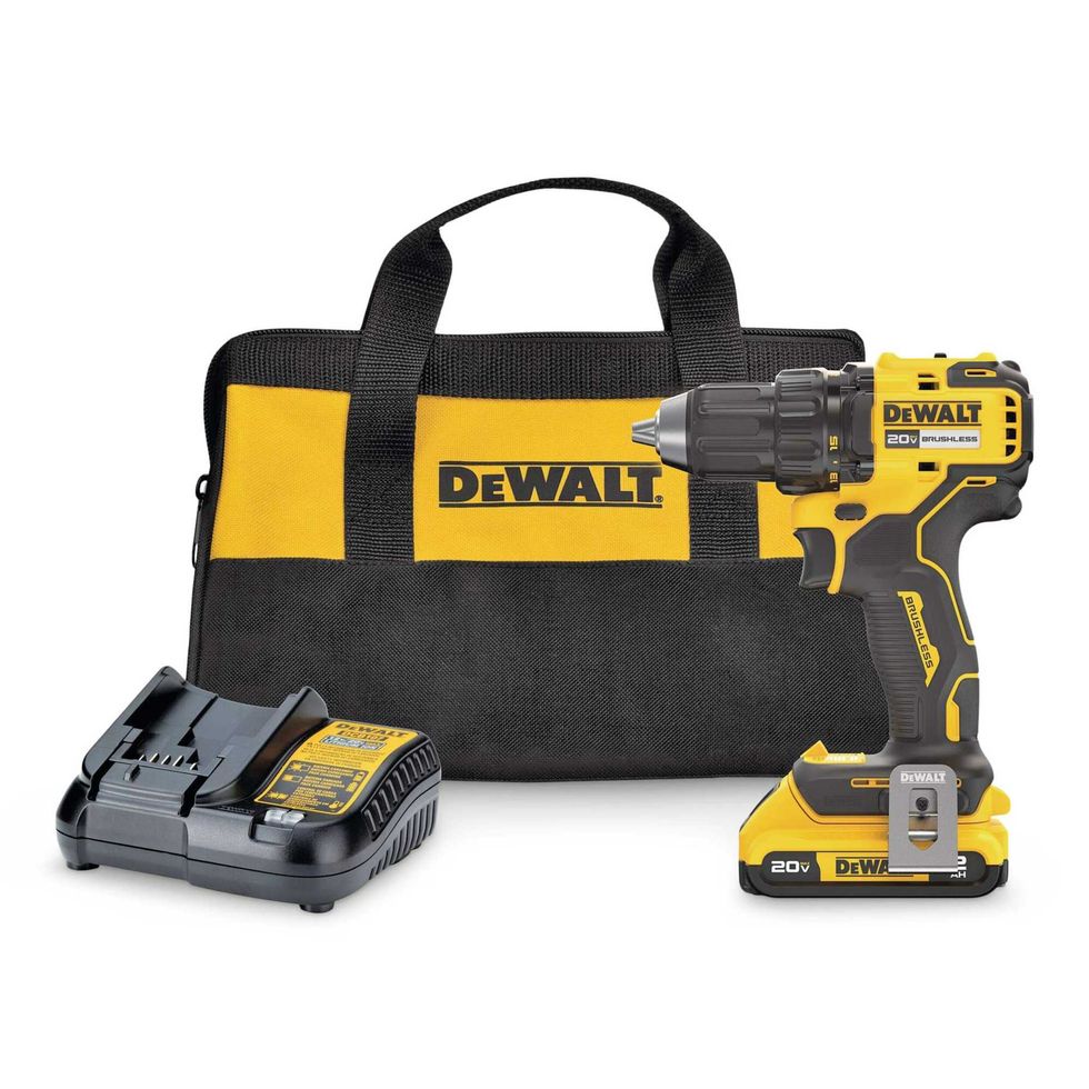 La perceuse-tournevis compacte sans fil DEWALT en rabais chez Canadian Tire.