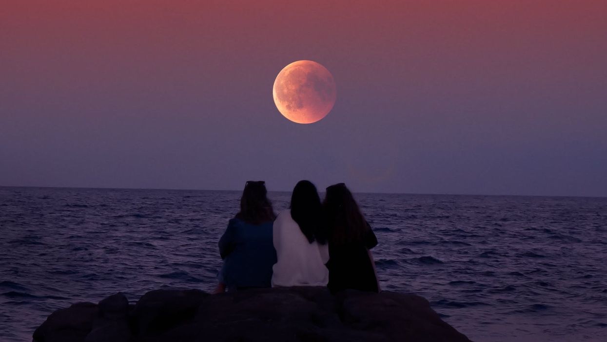 La pleine lune d'août pourrait être rouge cette semaine et voici pourquoi