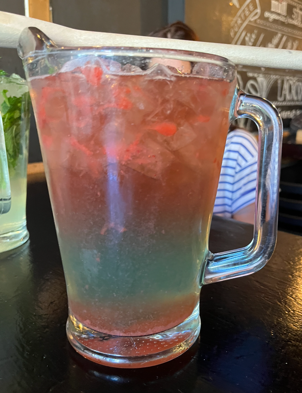 La sangria Cyclone du Moose Bawr.