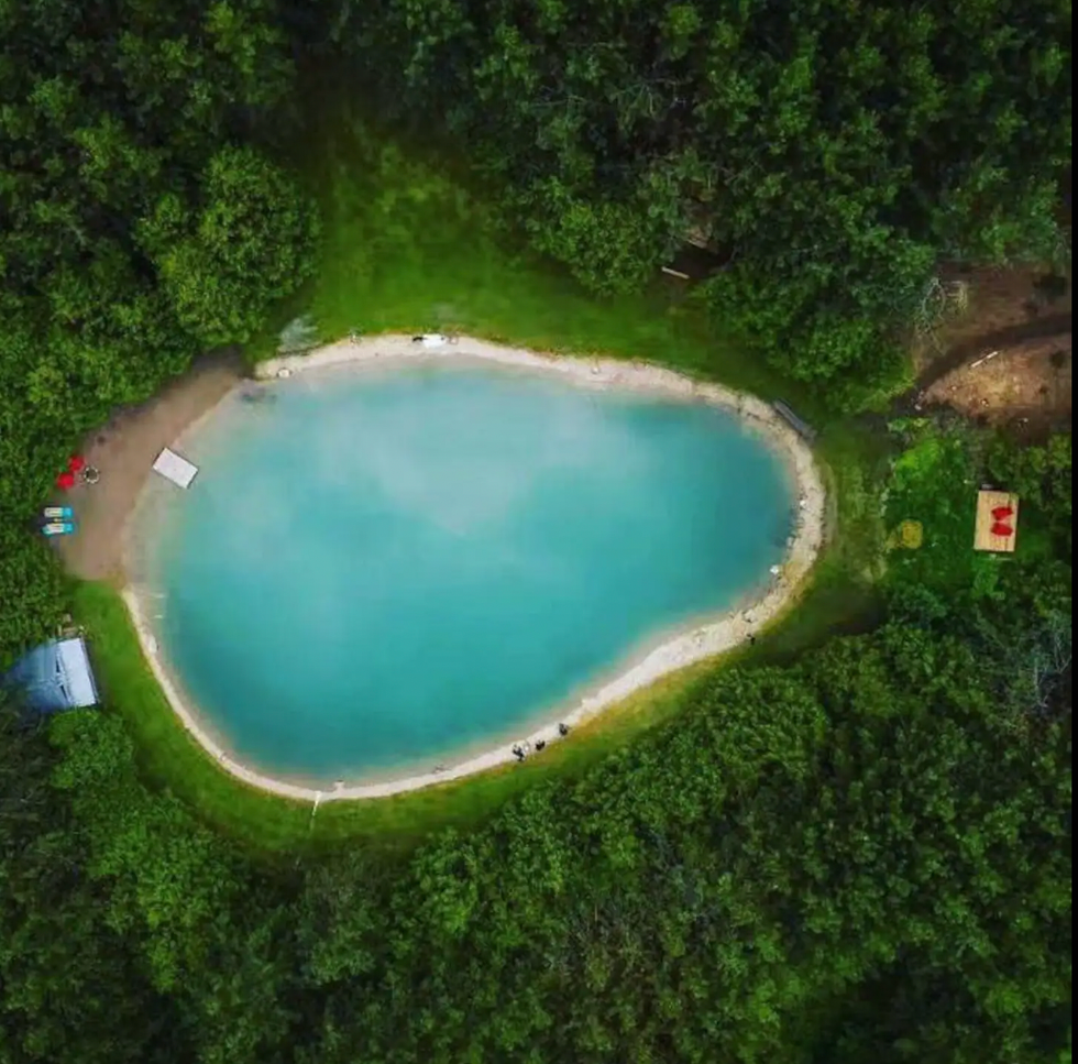 Lac priv\u00e9 de la cabane.