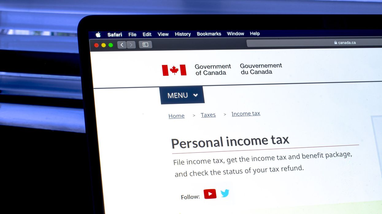 laptop on government of canada tax site
