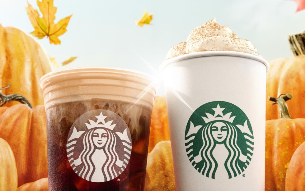 Latt\u00e9 \u00e0 la citrouille \u00e9pic\u00e9e.