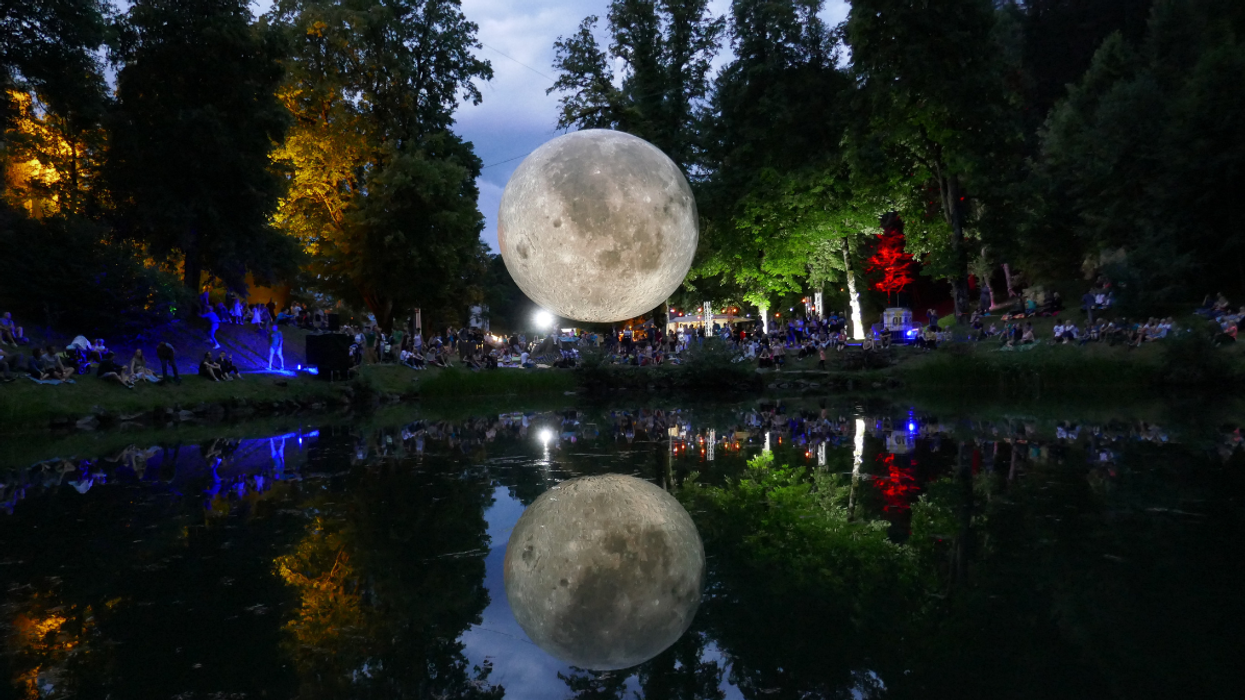Laval s'illumine et tu vas pouvoir vivre cette expérience lunaire gratuitement