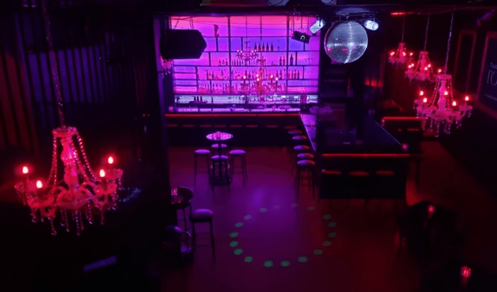 Le bar de L'Orage Club.