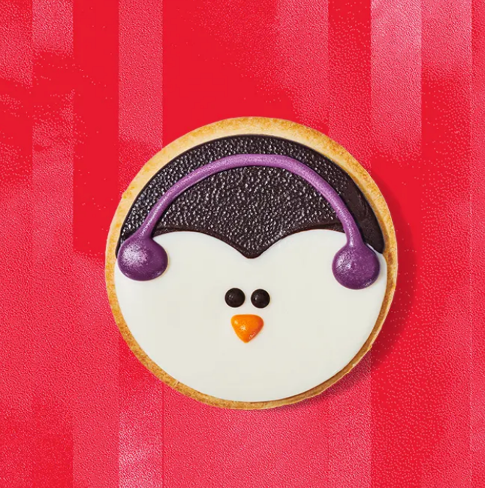 Le biscuit pingouin de Starbucks : un biscuit tout rond \u00e0 l'image de l'animal.