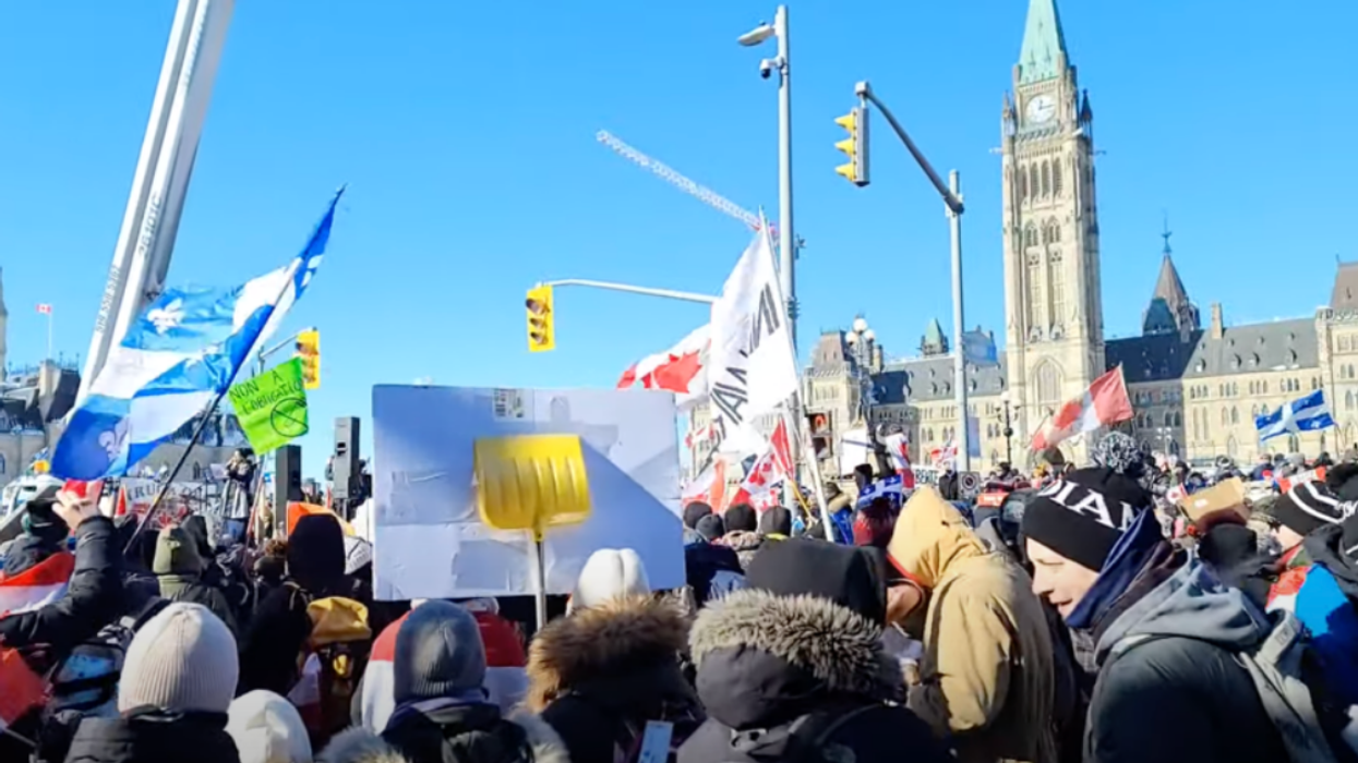 Le GoFundMe du convoi des camionneurs à plus de 10 M $ a été supprimé et voici pourquoi