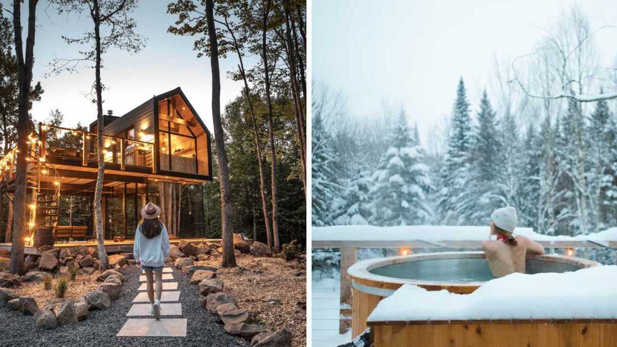 Le Hygge, une micromaison primée nichée en forêt à Lac-Beauport. Droite : Une femme dans le spa, l'hiver.