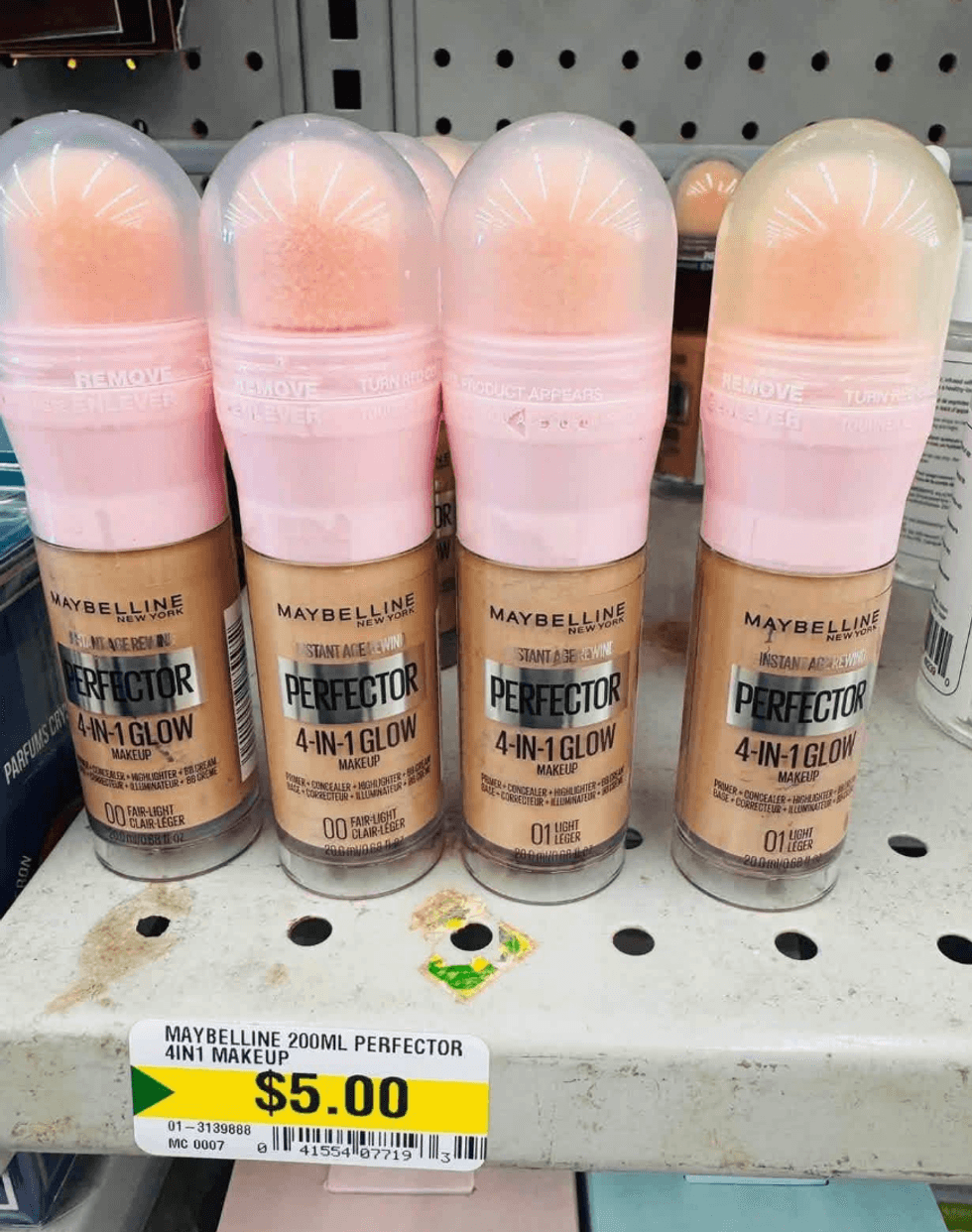Le Instant Age Rewind Instant Perfector 4-en-1 Glow de Maybelline New York au Dollarama.