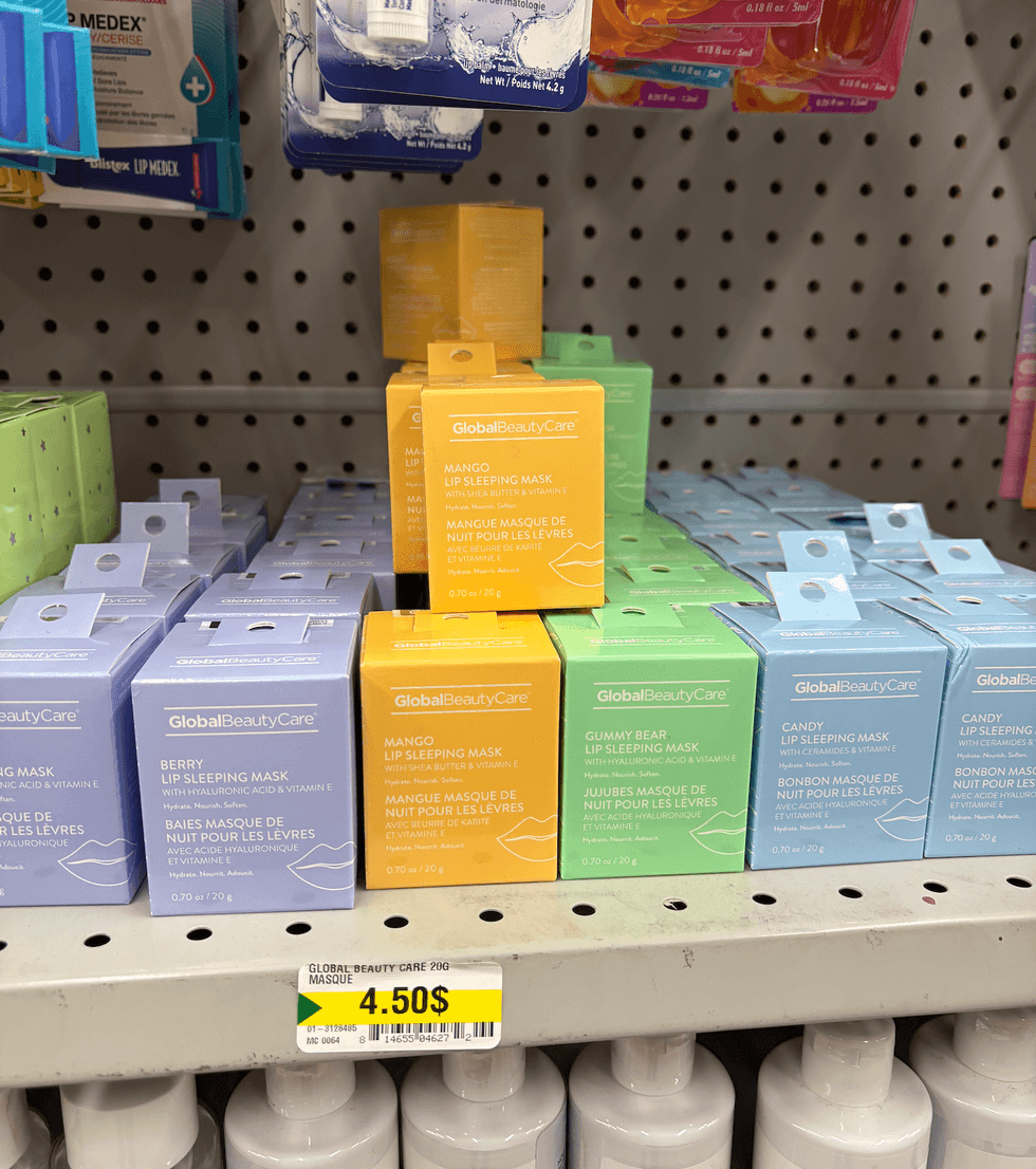 Le masque de nuit pour les l\u00e8vres de la marque GlobalBeautyCare sur les tablettes su Dollarama.