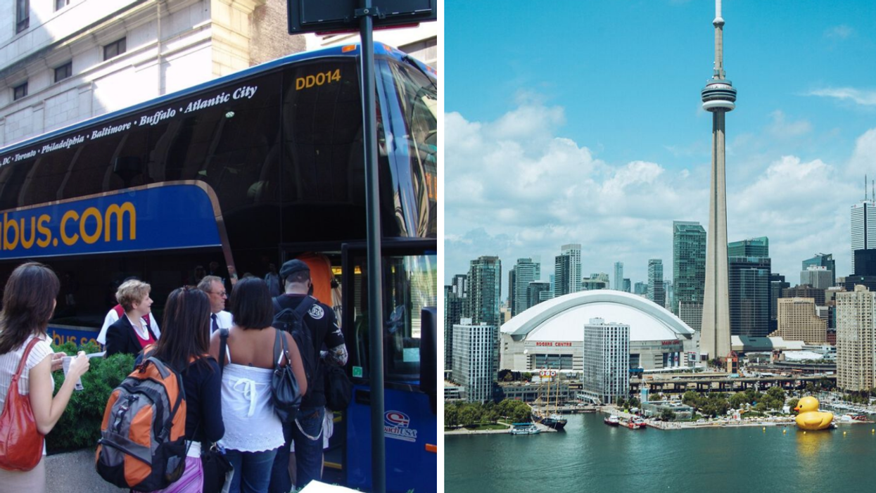 Le Megabus. Droite : Toronto.