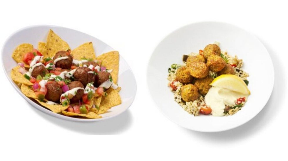 Le nachos aux boulettesdu IKEA. Droite : les falafels du IKEA. 