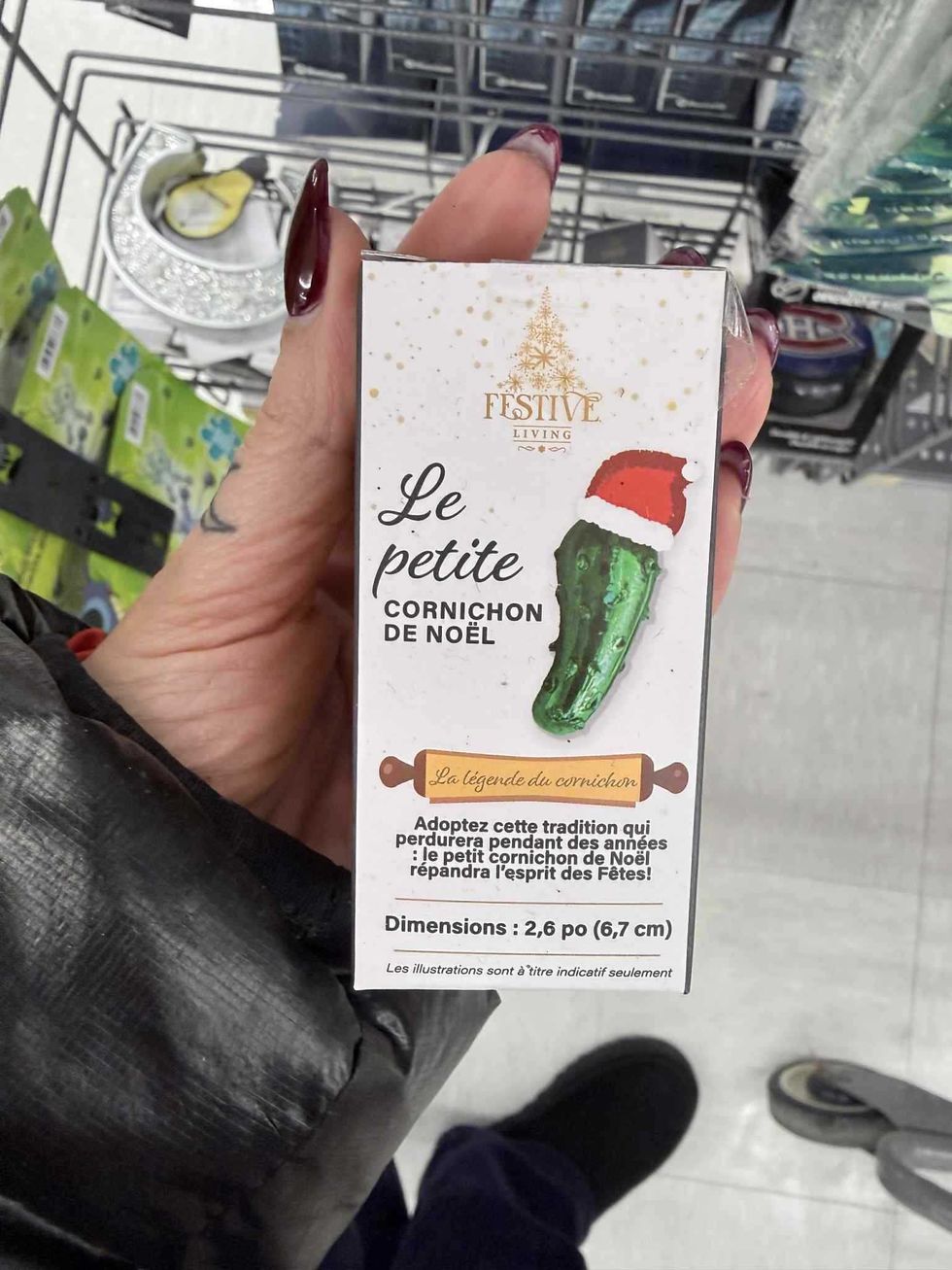 Le petit cornichon de No\u00ebl en vente au Tigre G\u00e9ant pour 4 $.