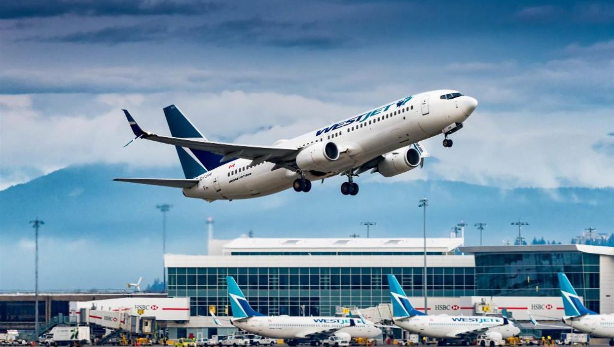 Le port du masque en avion est obligatoire au canada et des amendes ont été données