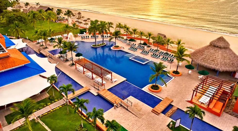 Le resort au bord de la plage du Grand Decameron Panama A Trademark Ai Rst  au Panama.