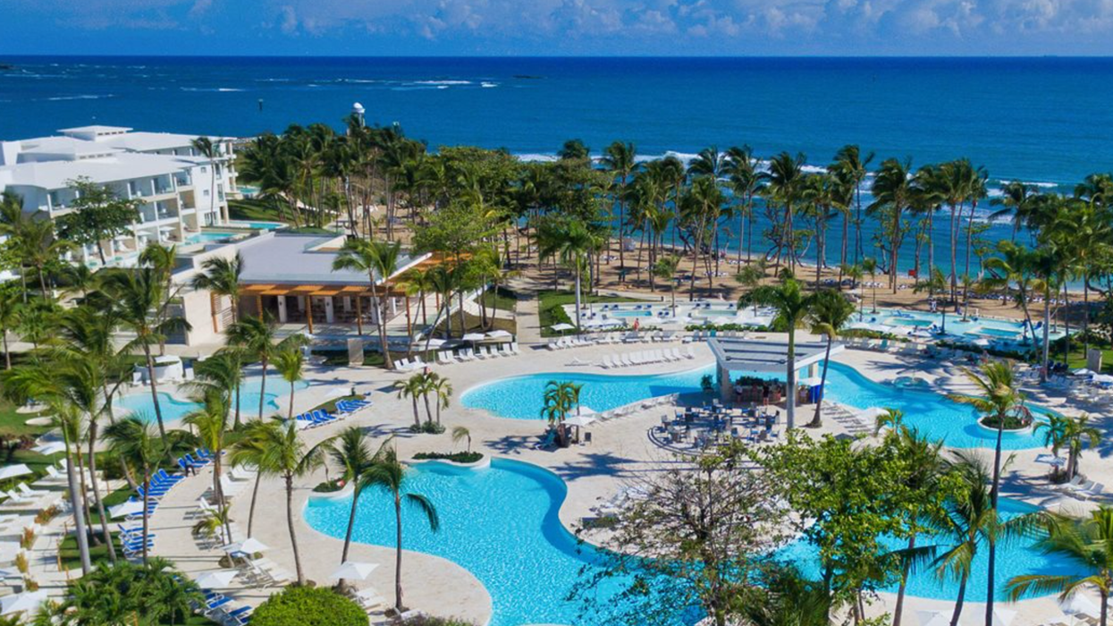 Le resort, les piscines et la plage du Senator Puerto Plata Spa Resort.