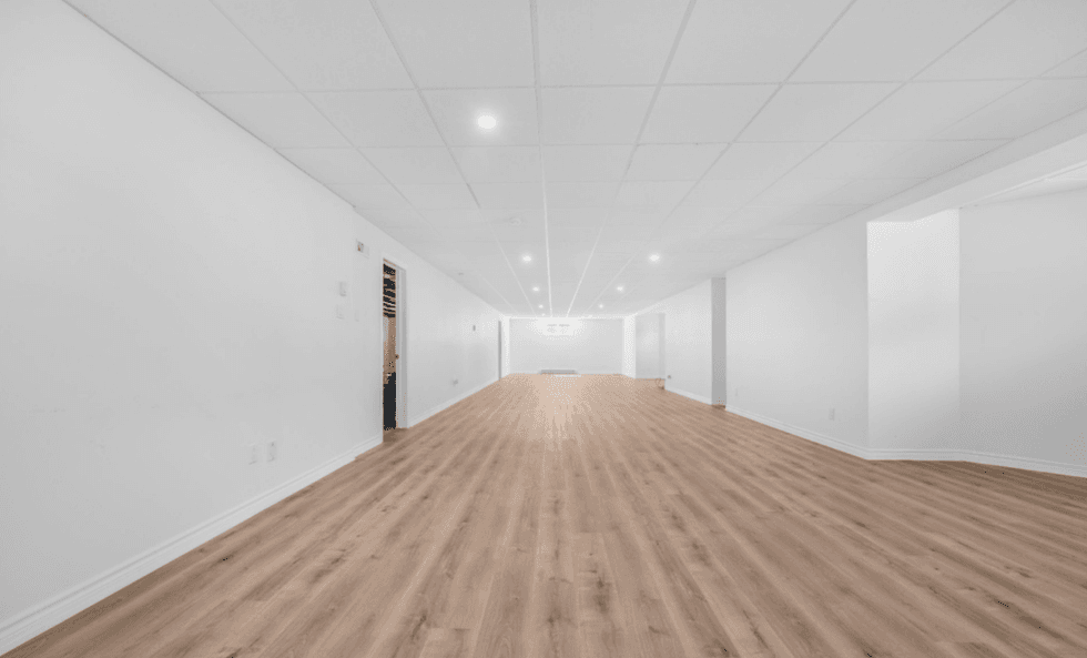 Le sous-sol de la maison d'Elisabeth Rioux, \u00e0 vendre.