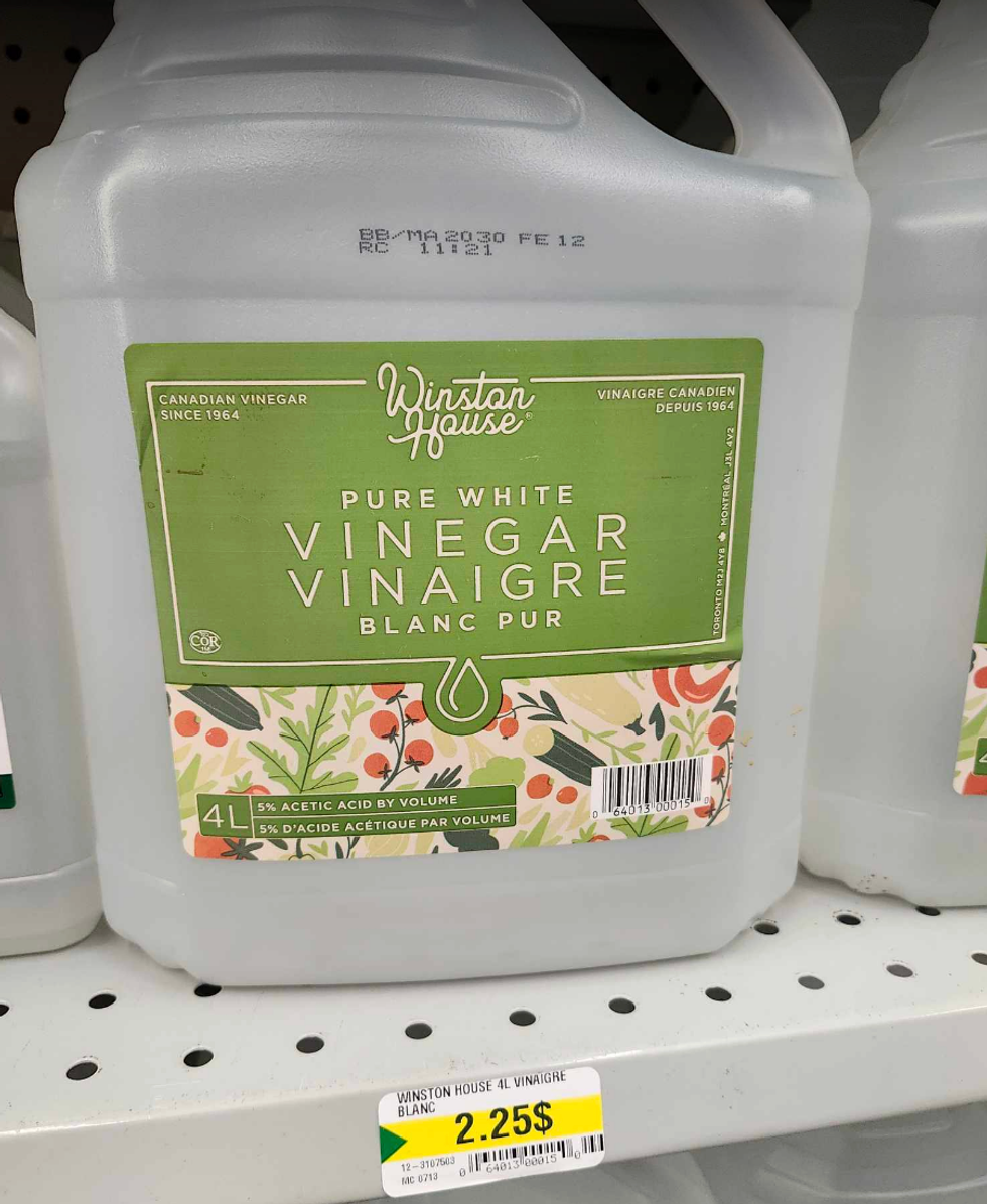 Le vinaigre de la marque Winston House au Dollarama.