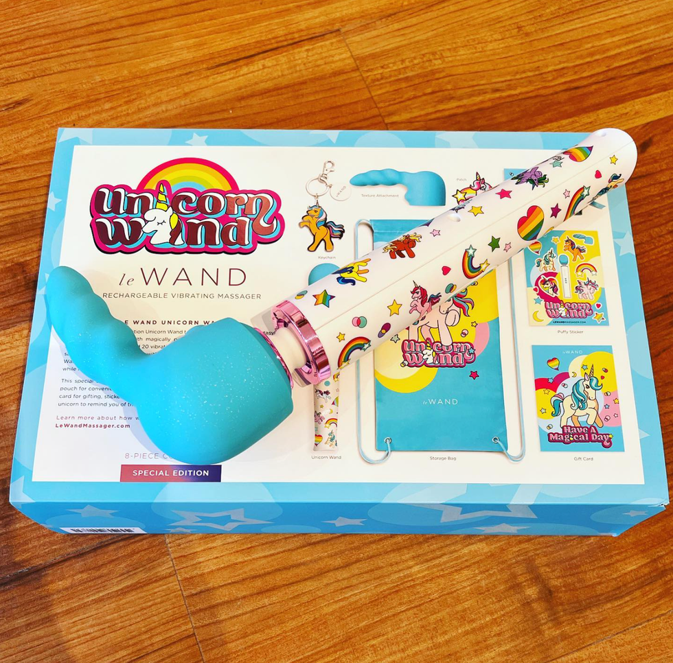 Le Wand unicorn wand.