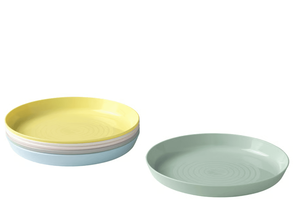 Les assiettes color\u00e9es KALAS \u00e0 1,99 $, sur le site du IKEA. 
