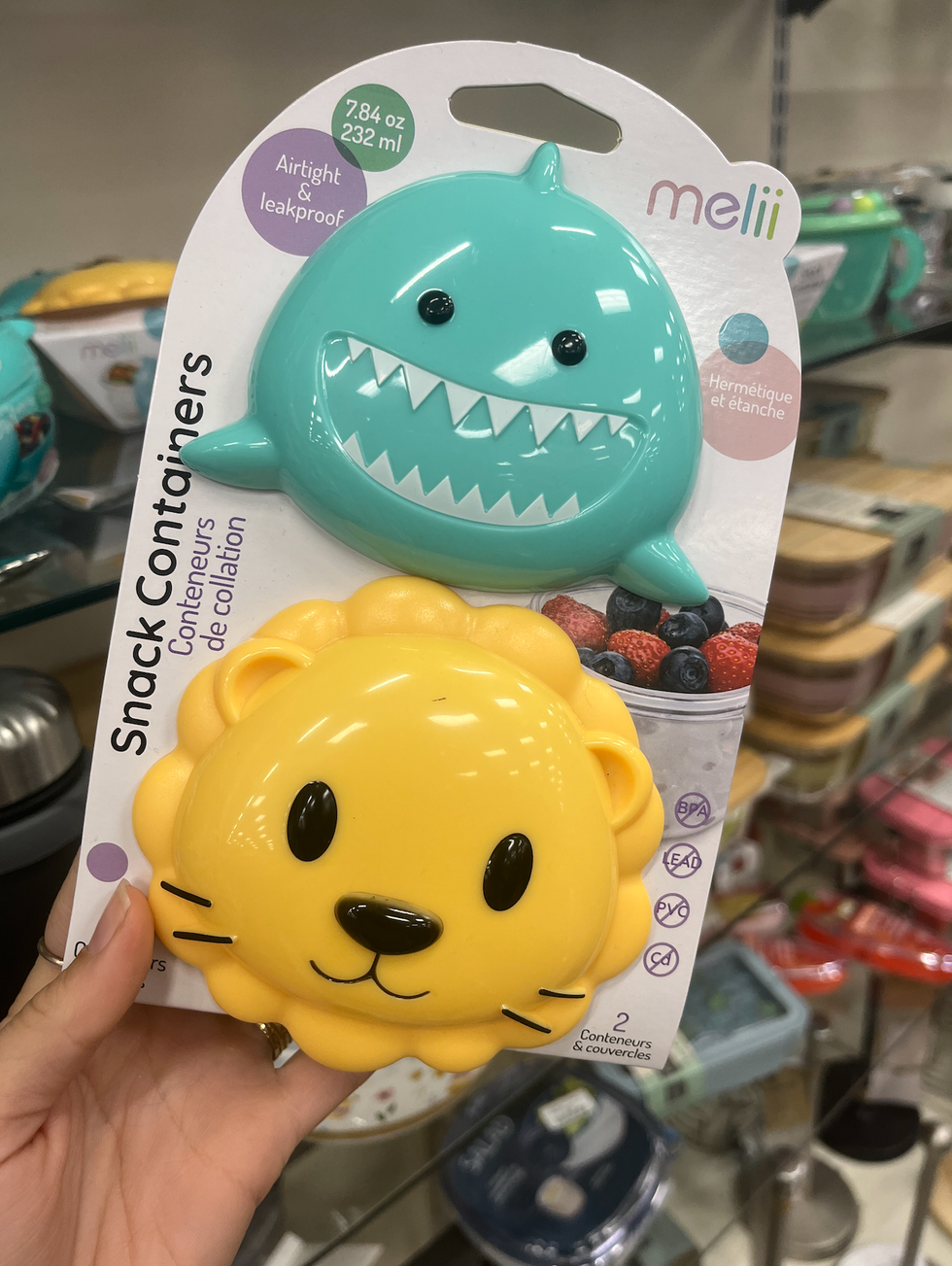 Les contenants au Winners.