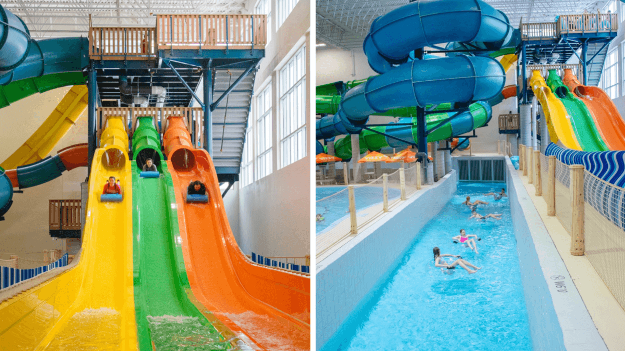 Les glissades du Parc aquatique Oceania. Droite : La lazy river du Parc aquatique Oceania.