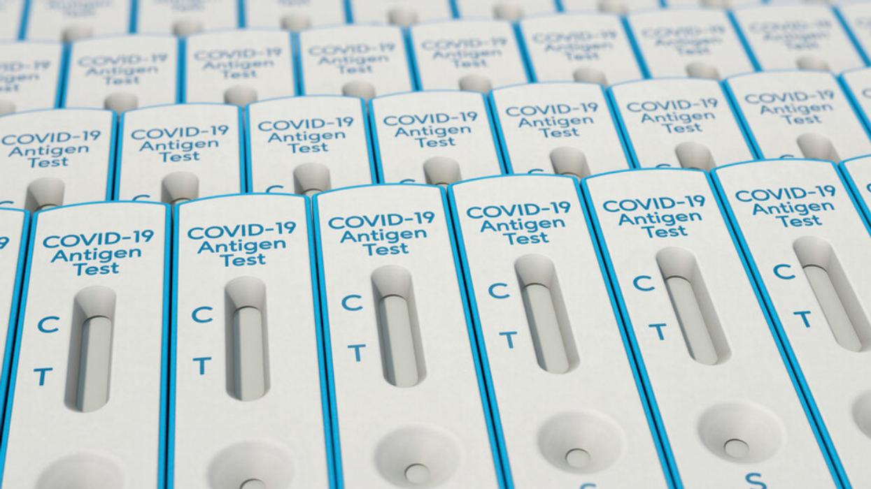 Les tests rapides seront distribués en pharmacie dès demain au Québec et voici quoi savoir