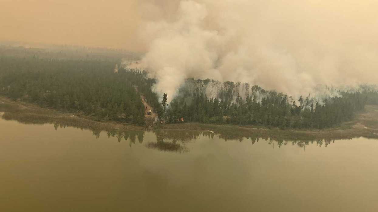'Like hurricane': Fire evacuation in Clinton, B.C.
