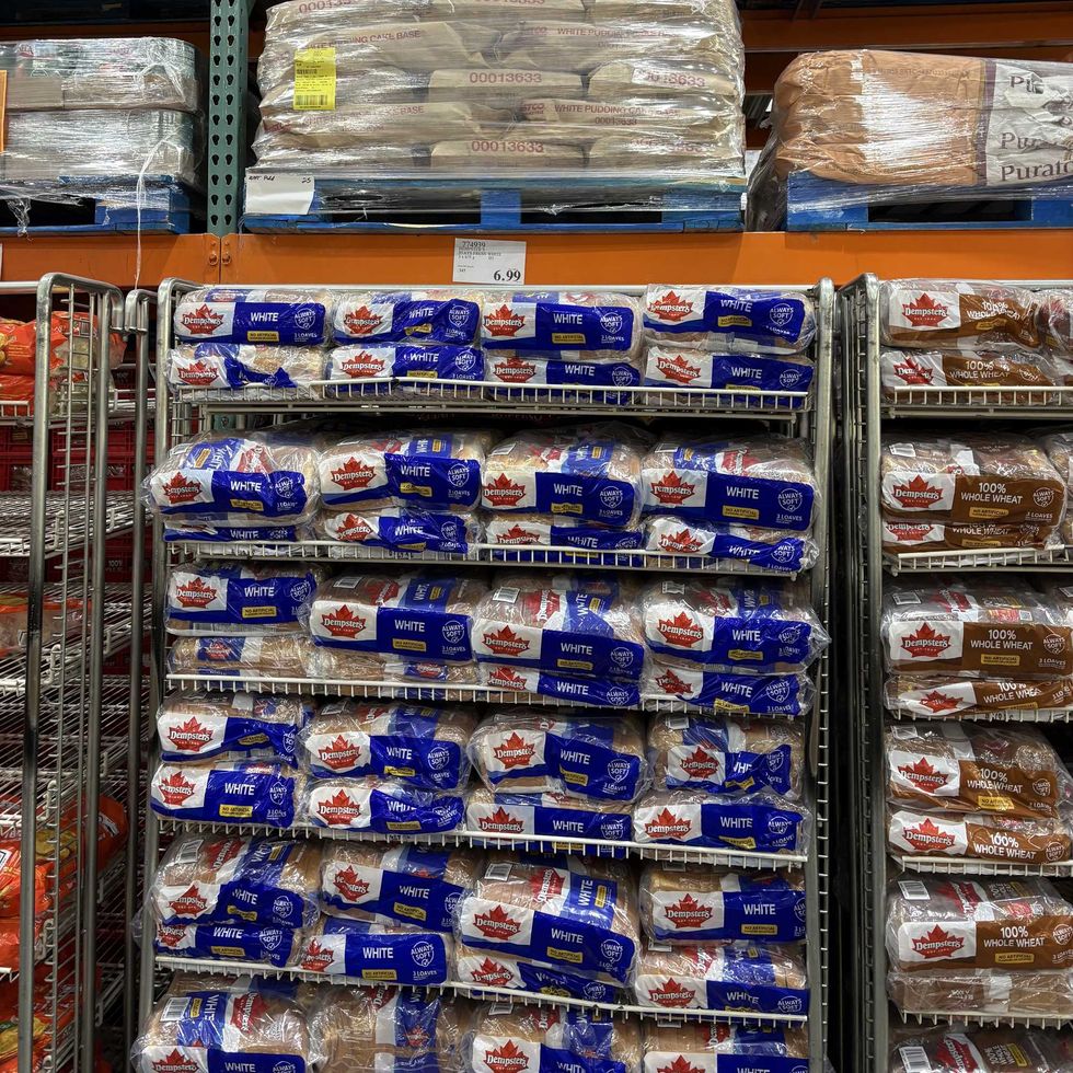 loaves of \u200bDempster's bread at Costco