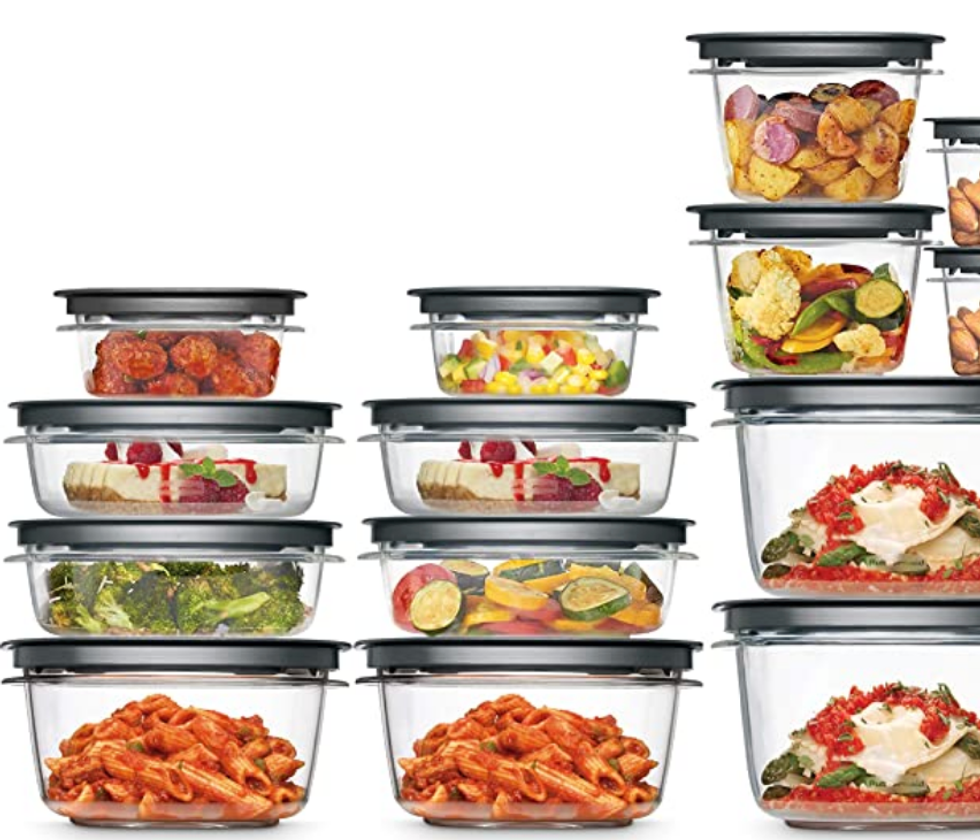 Lot de 28 bo\u00eetes de conservation alimentaire.