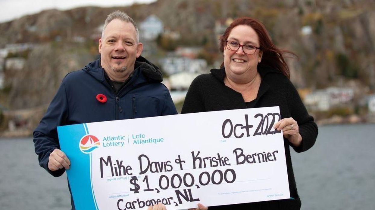 Lotto Max winners Mike Davis and Kristie Bernier.