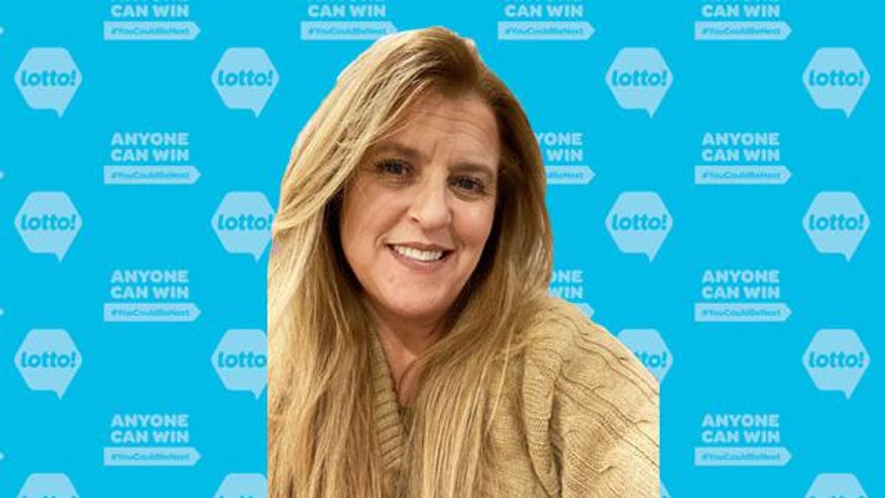 Lotto Winner Found Out She'd Won While Getting A Haircut & Left The Salon In Shock