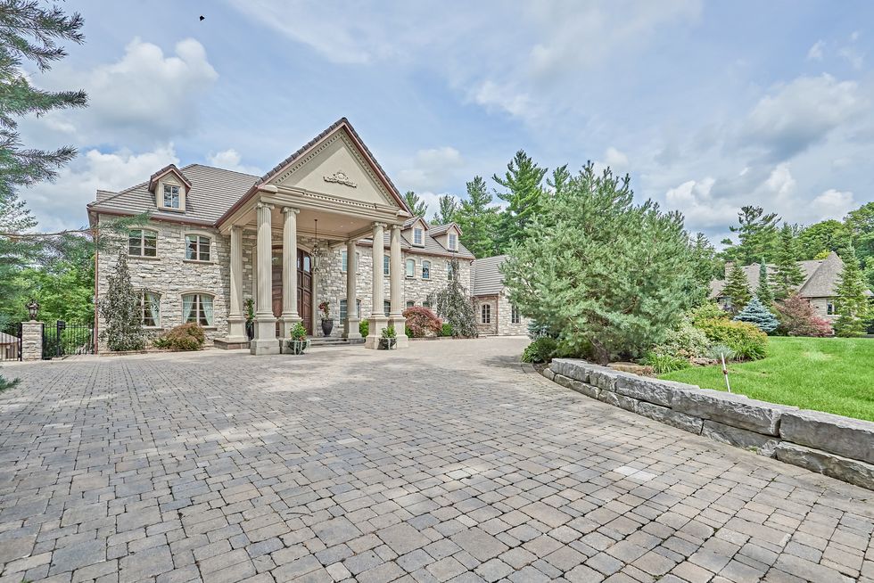 luxury home for sale in ontario