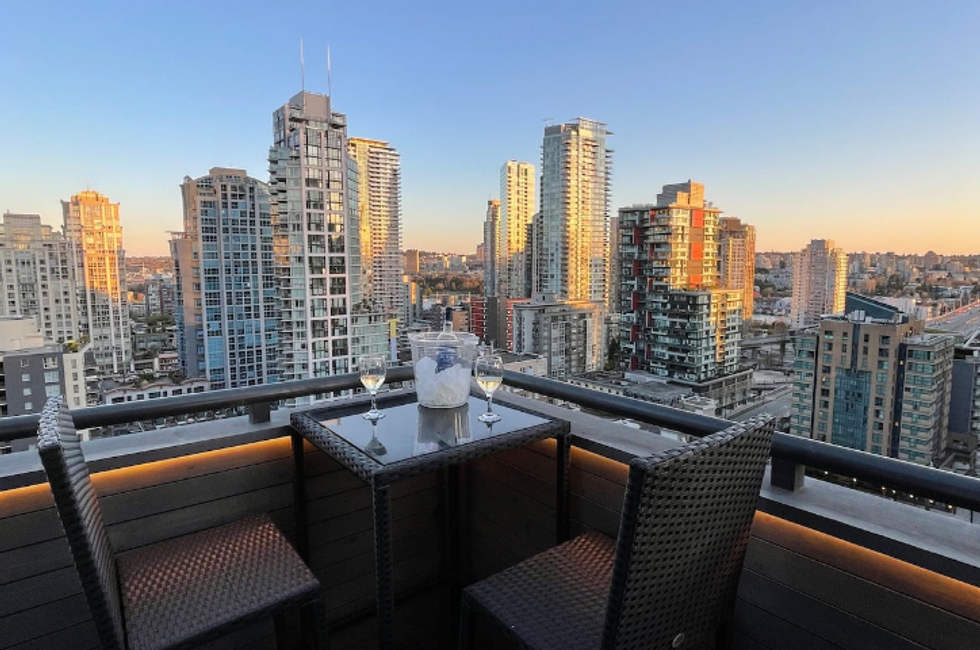 Luxury Sub-Penthouse.