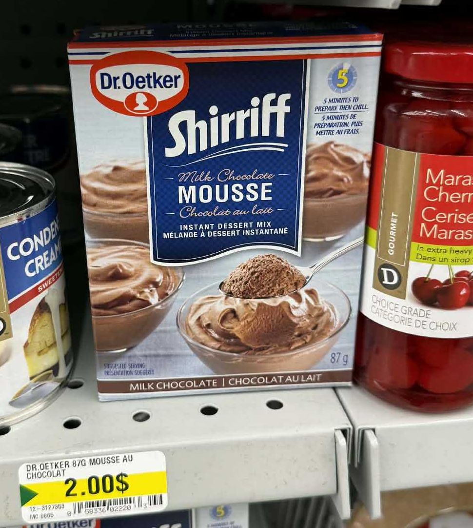 M\u00e9lange \u00e0 mousse au chocolat Dr. Oetker sur les tablettes du Dollarama.