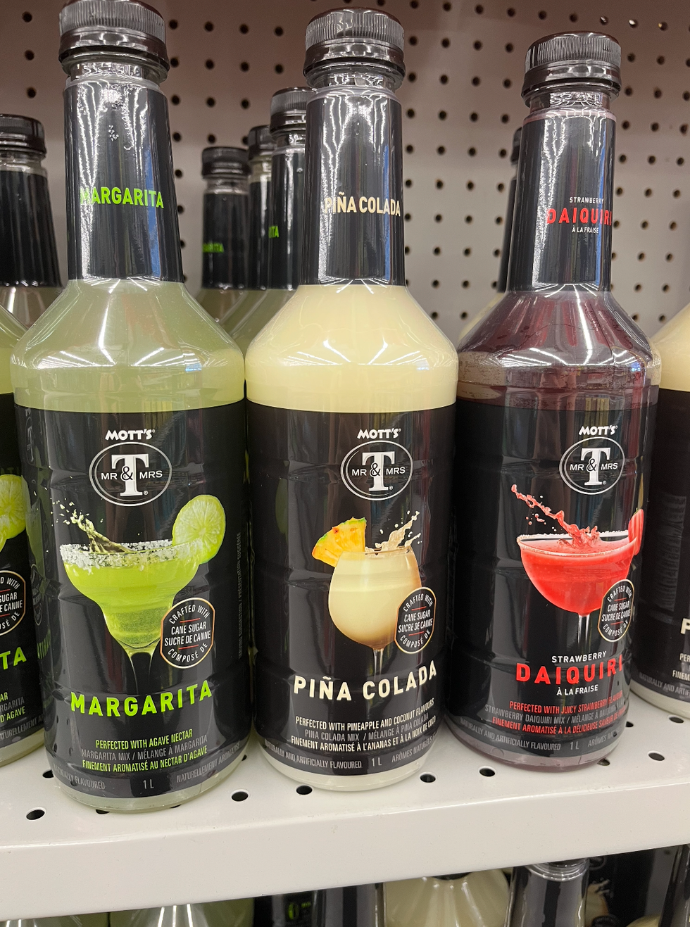 M\u00e9langes \u00e0 cocktails Mott's.