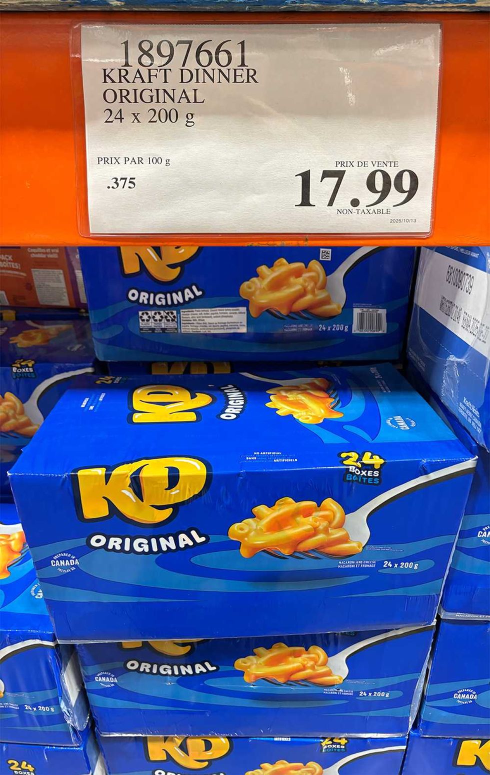 Macaroni au fromage Kraft Dinner.