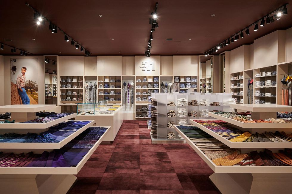 Magasin Simons du Fairview Pointe-Claire.