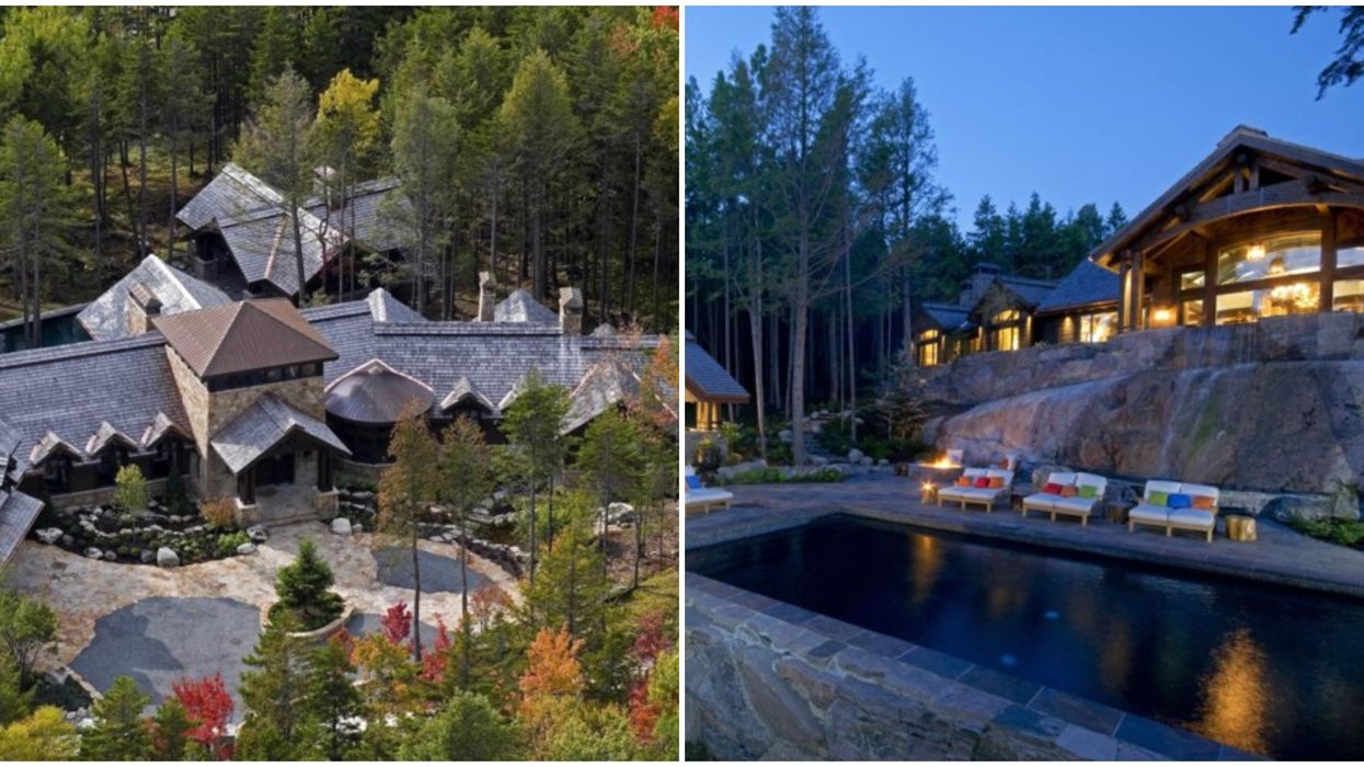 Maison à vendre à Tremblant avec une cour arrière qui ressemble à un spa finlandais