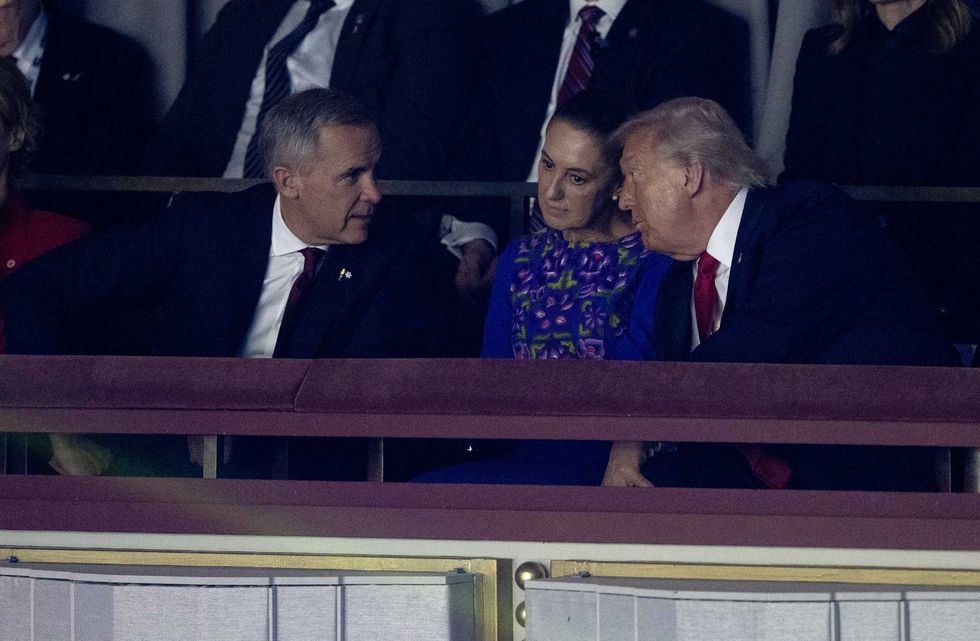 Mark Carney, Claudia Sheinbaum and Donald Trump speak closely at a public event.